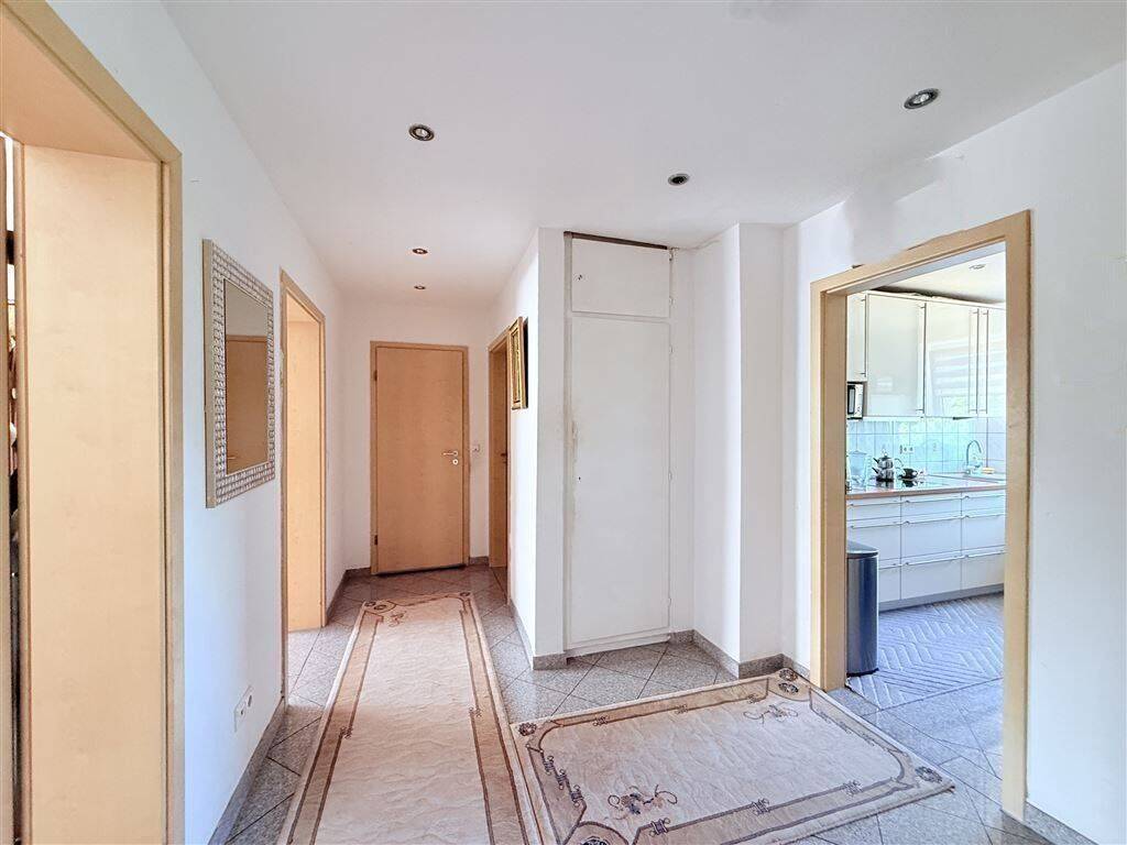 Wohnkomfort auf ganzer Linie - modernisierte 3-Zimmer-Wohnung in Köln-Nippes – Köln – Vorschaubild 2