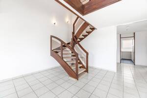 Charmante Galerie-Wohnung auf zwei Ebenen - Offenes Raumkonzept in ruhiger Lage – 70439 Stuttgart – Vorschaubild 6
