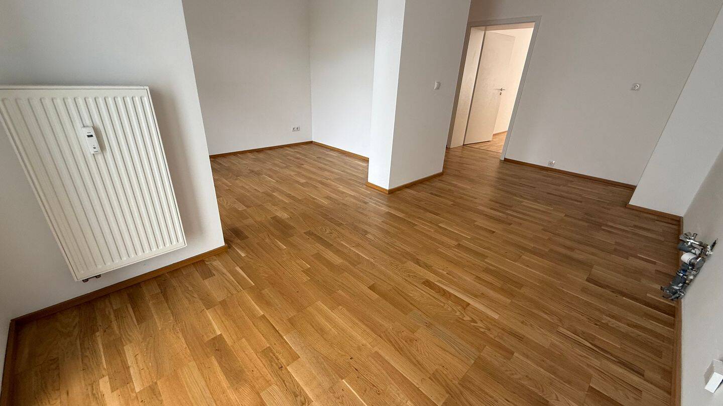 Terrasse - Stellplatz mgl. - Wanne u. Dusche - Parkett - Frei ab 1.4.26 – Chemnitz – Vorschaubild 5