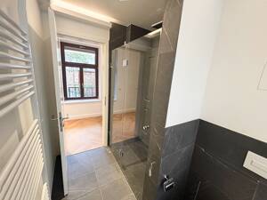Wohnen mit Stil! + Erstbezug + Balkon + Parkett + Fußbodenheizung + Wanne & Dusche + LED-Licht – 4177 Leipzig – Vorschaubild 4