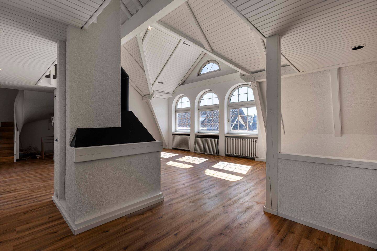 Trier-Süd: Einzigartige 4 ZKB-Maisonettewohnung mit Balkon und ca. 150 m² WFL im beliebten Stadtteil – Trier – Vorschaubild 5