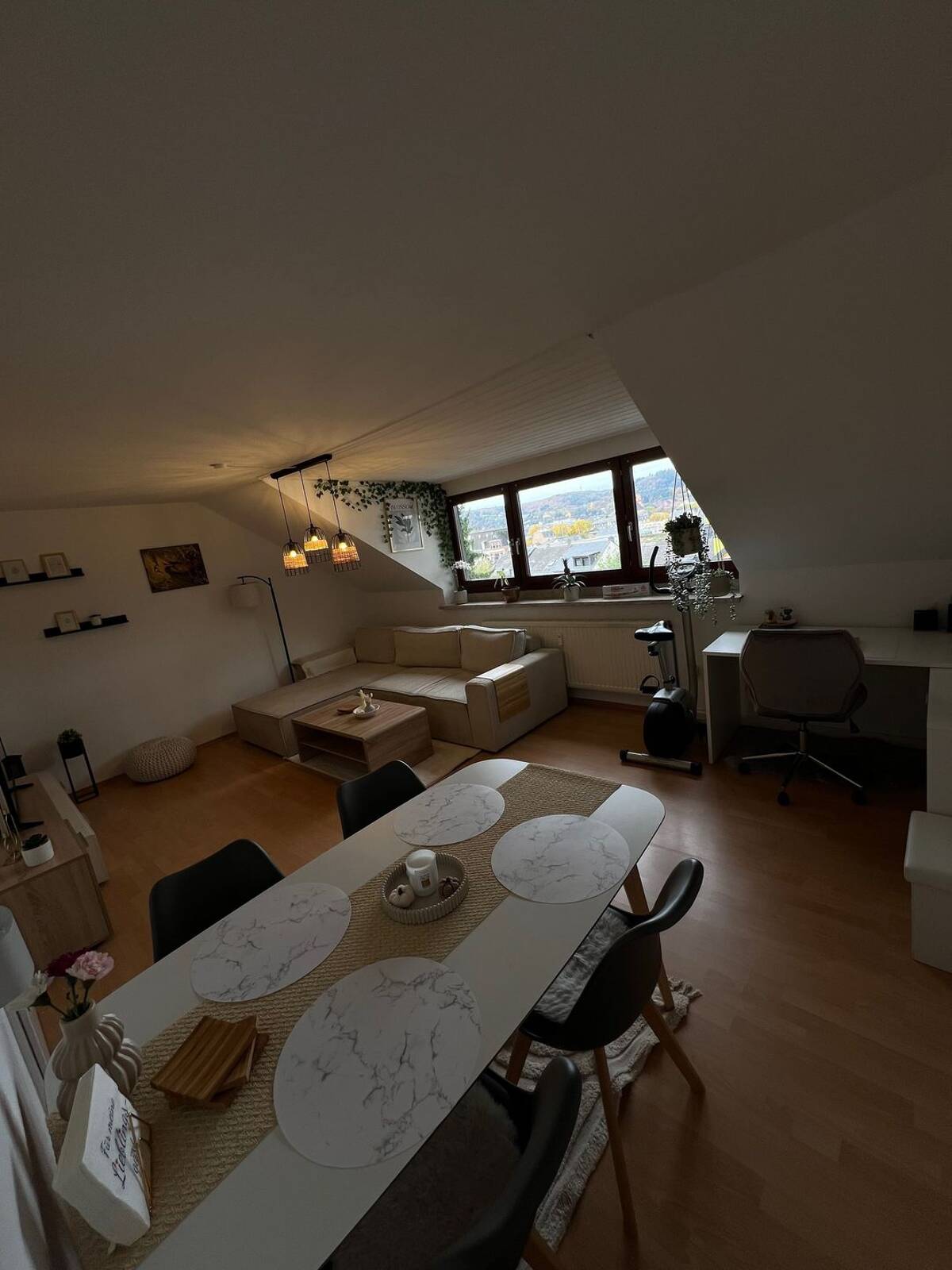 Studentenwohnung mit Ausblick über Trier und Top-Lage – 54295 Trier – Bild 1 von 8