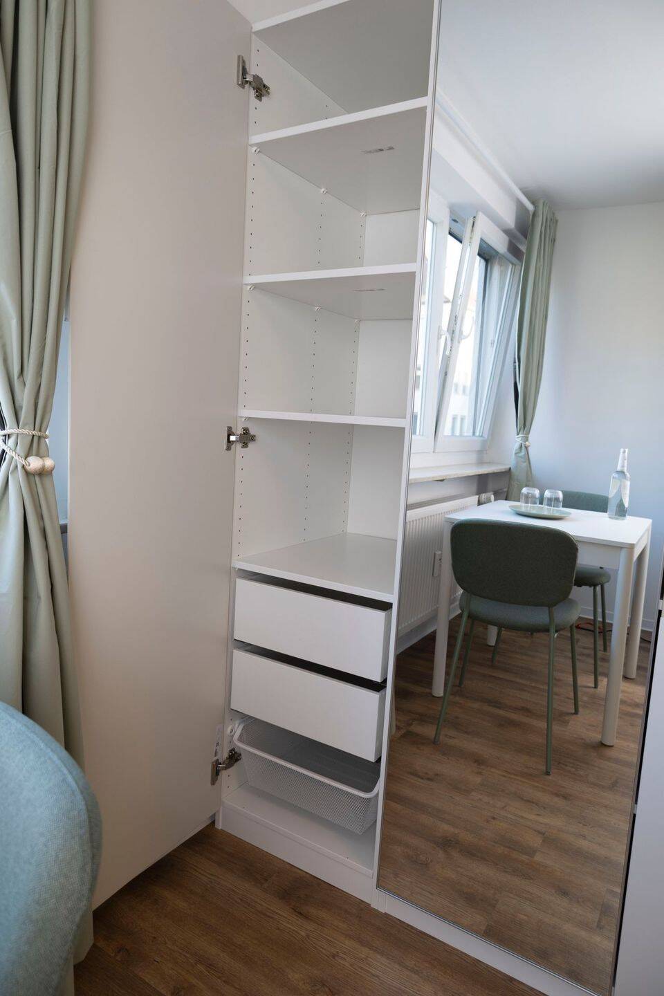 Stilvolles, möbliertes Apartment am Kesslerplatz nahe TH Nürnberg – Nürnberg – Vorschaubild 5