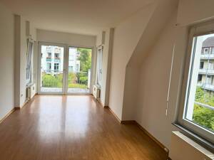 Geräumige 2-Zimmer-Wohnung mit EBK und BALKON in ruhiger Wohnlage – 47119 Duisburg – Vorschaubild 2