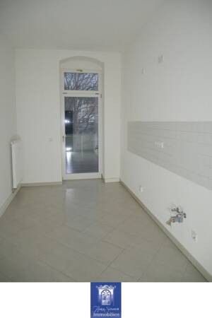 Eindrucksvolle Wohnung mit Balkon, Tageslichtbad mit Wanne! – 1307 Dresden – Vorschaubild 6