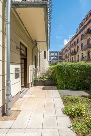 Charmantes Townhouse mit Terrasse im historischen Postgebäude in Mitte – 10115 Berlin – Vorschaubild 2