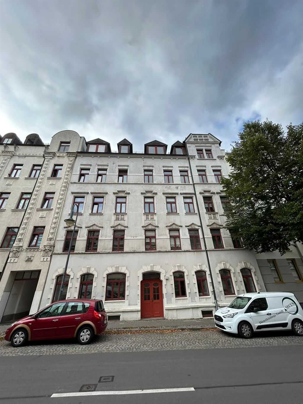 Großzügige 2-Zimmer mit Balkon, EBK, Wannenbad und Laminat in zentraler Lage! SP mgl. – Chemnitz – Vorschaubild 3