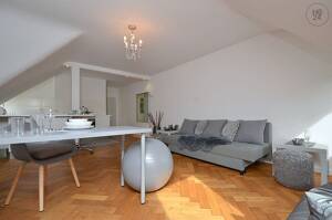 Wunderschöne, möblierte Altbauwohnung mit Reinigungsservice in Stuttgart West – 70197 Stuttgart – Vorschaubild 6