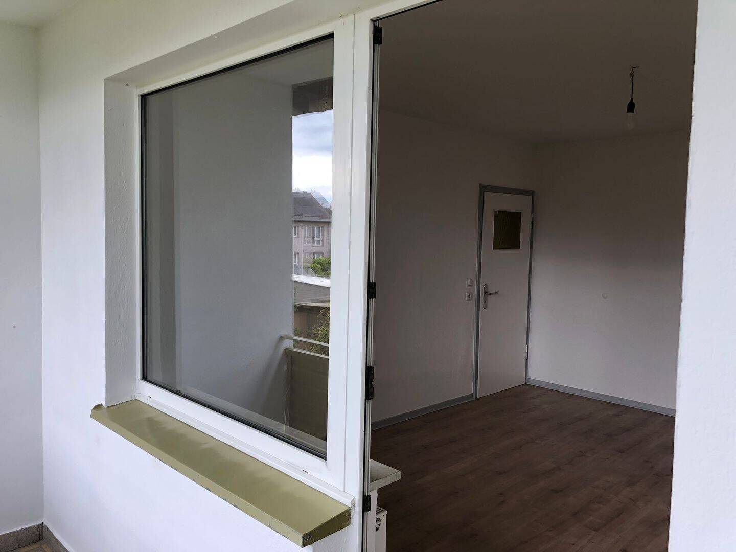 2-Zimmer-Wohntraum, Sackgassenlage, Balkon, Einbauküche – Hamm – Vorschaubild 5