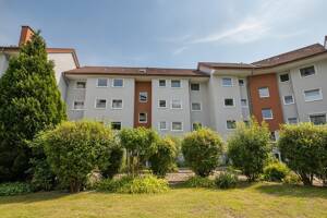 Sonnenverwöhnte 4-Zimmer-Wohnung mit Balkon und Tiefgaragenstellplatz in Laatzen! – 30880 Laatzen – Vorschaubild 2
