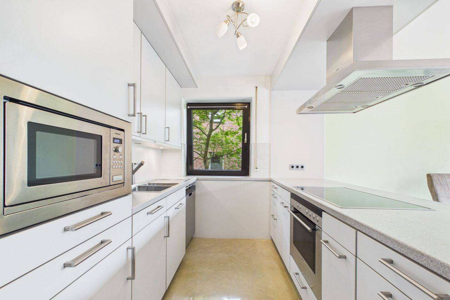 Wohnen auf zwei Ebenen: Großzügige Maisonettewohnung mit Kamin und Loggia am Kappenberger Damm – Münster – Vorschaubild 3