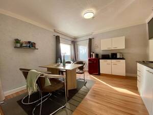 Kapitänshaus mit 2 FEWO´s direkt am Alten Strom | www.LUTTER.net – 18119 Rostock – Vorschaubild 9