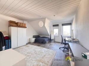 Gut vermietete Altbauwohnung mit optimaler Aufteilung - Kapitalanlage in Duisburg – 47167 Duisburg – Vorschaubild 4