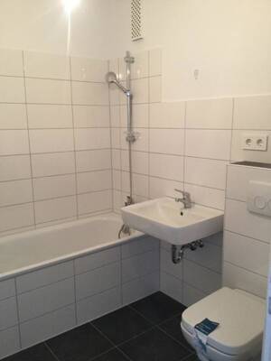 Geräumige 3-Zimmer-Wohnung mit Balkon – 33689 Bielefeld – Vorschaubild 2