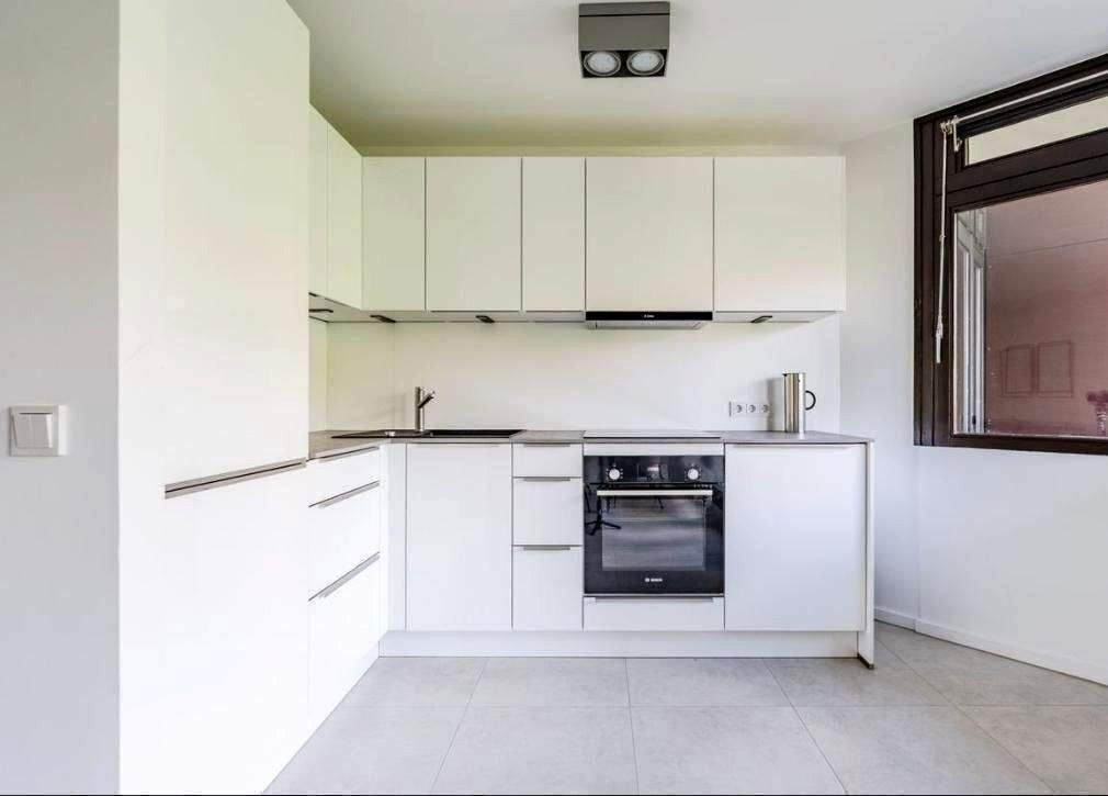 Sanierte City-Wohnung in begehrter Wohnlage nahe Steinplatz – mit separatem Tiefgaragenstellplatz bei Bedarf – Berlin – Vorschaubild 7
