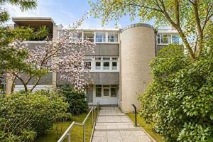 Luxus und Privatsphäre / 3-Zimmer Endetage direkt am Alsterlauf... – 22337 Hamburg – Vorschaubild 2