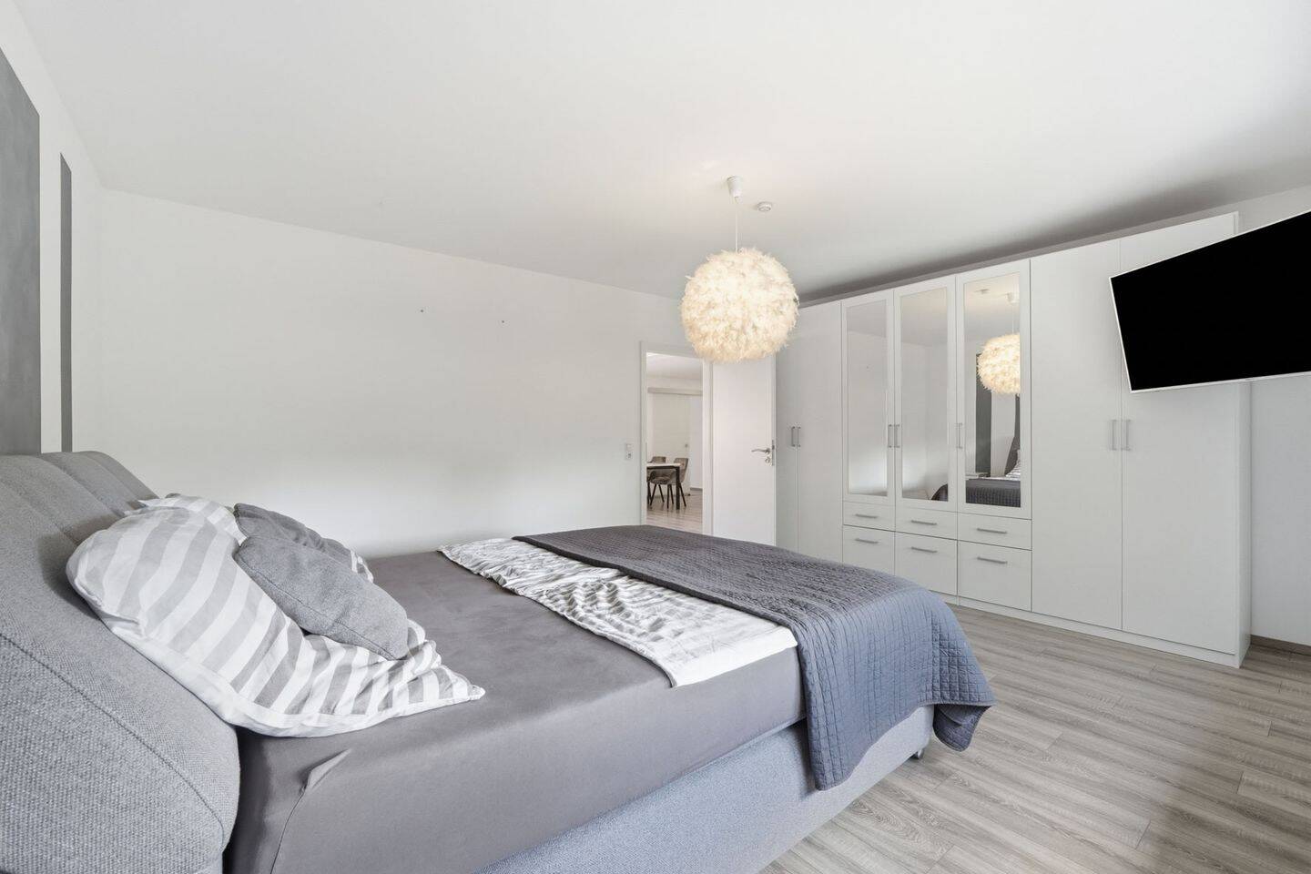 Modernisierte Doppelhaushälfte mit Garage, Terrasse, Balkon und viel Wohnkomfort in Wormersdorf – Rheinbach – Vorschaubild 5