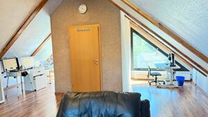 Großzügiges Wohnen auf 3 Etagen mit herrlicher Terrasse in S-Zuffenhausen! – 70435 Stuttgart – Vorschaubild 6