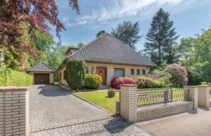 Einfamilienhaus auf parkähnlichem Grundstück - Wohnen im idyllischen Hummelsbüttel