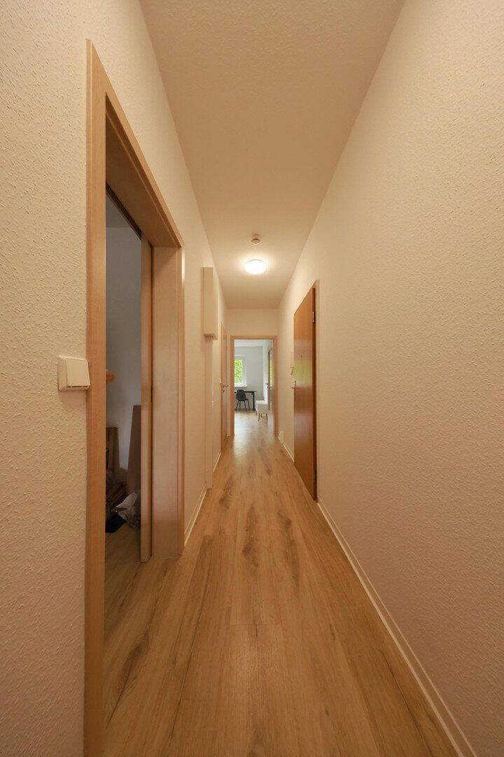 Möbliert einziehen & durchstarten: komplett ausgestattetes 1-Zimmer-Zuhause – Rostock – Vorschaubild 6
