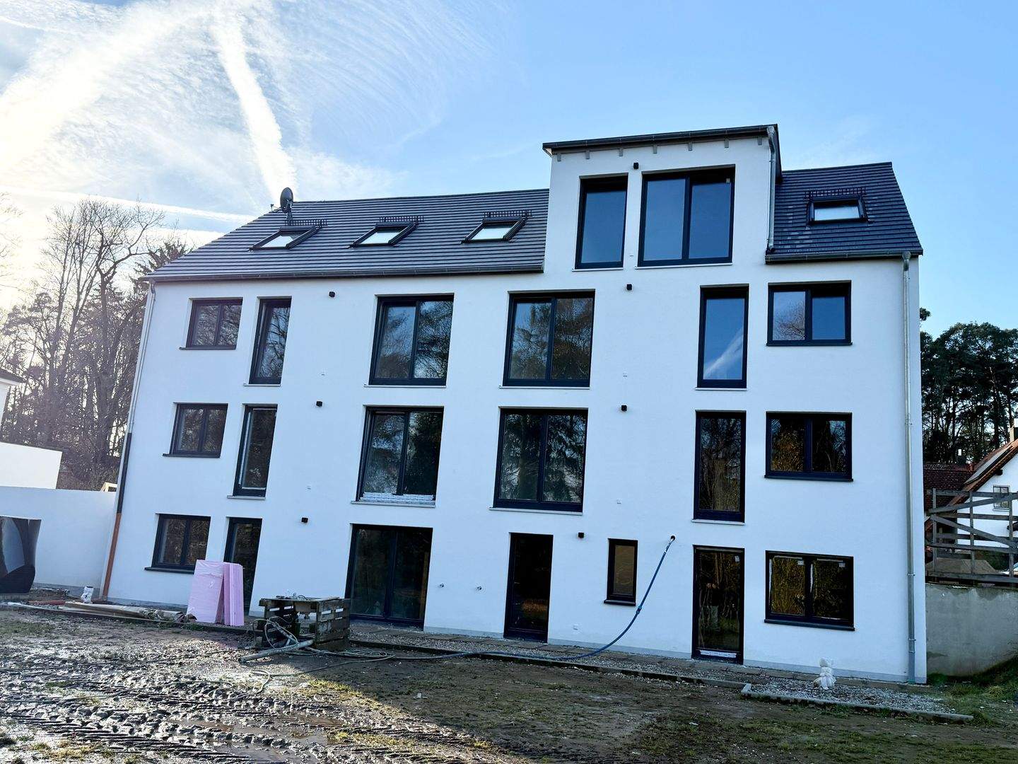 KfW 55 Energie A+ Eigentumswohnung im Hochparterre mit XXL Balkon und Blick in die Natur – Erstbezug, provisionsfrei direkt vom Bauträger – Nürnberg – Bild 1 von 9
