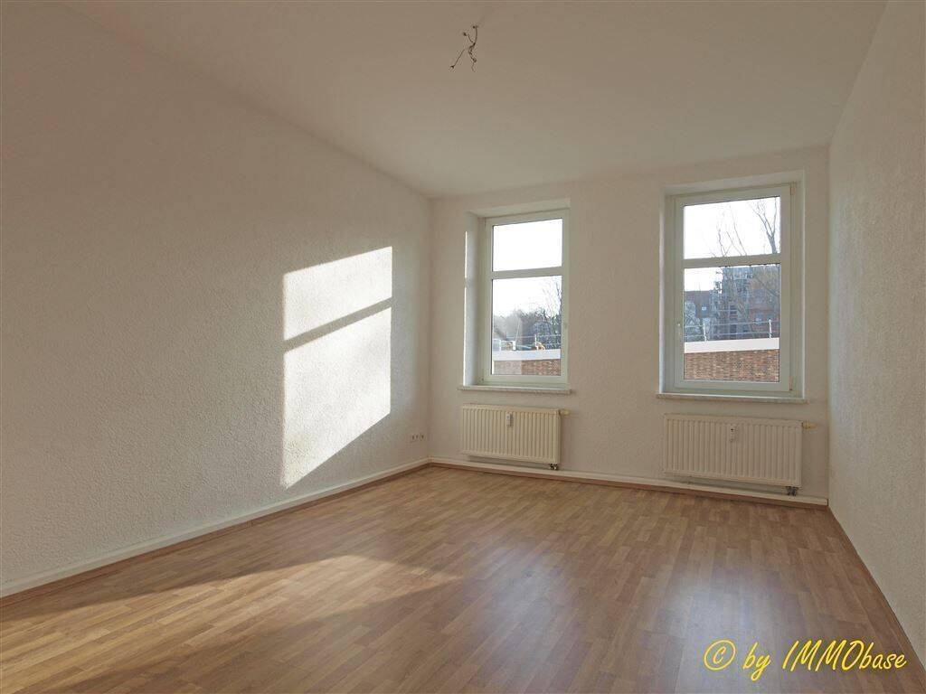 Attraktives Mehrfamilienhaus mit befahrbarem Grundstück in Bernsdorf! – Chemnitz – Vorschaubild 8