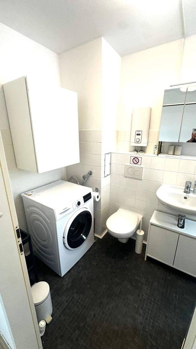 ***Fernblick zum Schwarzwald - lichtdurchflutete, altersgerechte 3- ZKBB, 90qm, 2 Balkone, TG-Platz, bezugsfrei!!*** – Karlsruhe – Vorschaubild 9
