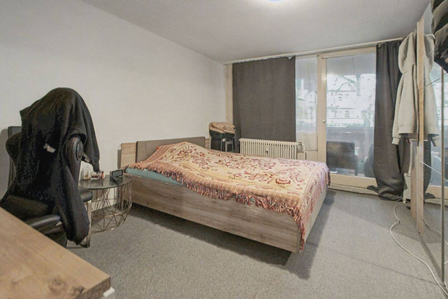 Zentral gelegene 3-Zimmer-Wohnung mit Balkon, TG-Stellplatz und Entwicklungspotenzial – Sindelfingen – Vorschaubild 4