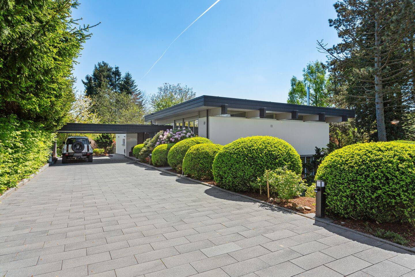 Exklusives Architektenhaus mit Poolanlage, luxuriöser Ausstattung und Möglichkeit zur Pferdehaltung – Bad Honnef – Vorschaubild 2