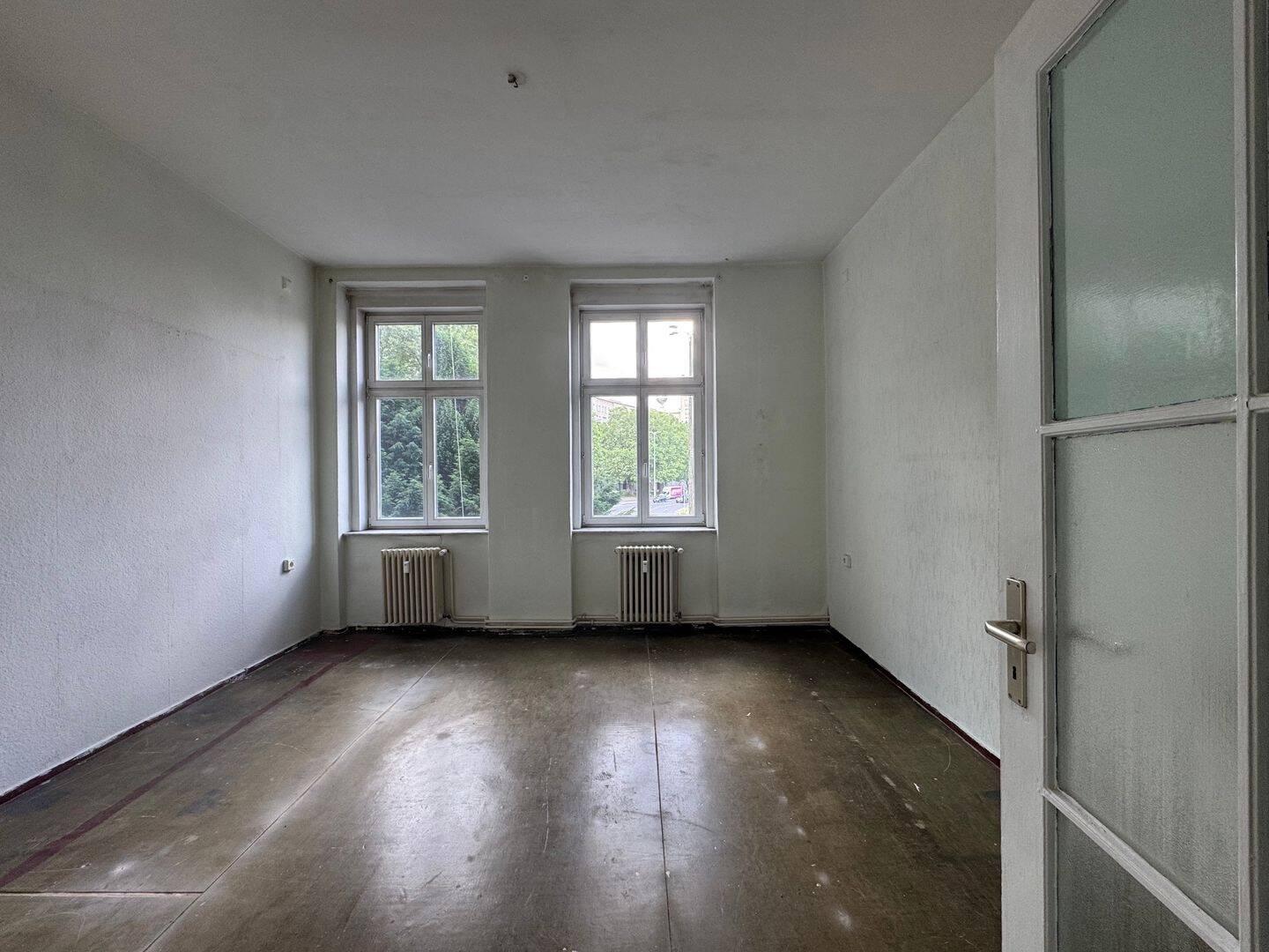 Wohnen im Kulturdenkmal: Renovierungsbedürftige Wohnung | 3 große Zi | 91 m² – Berlin – Vorschaubild 4