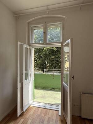 Bezugsfreie helle 2-Zimmer QG Altbauwohnung in der Nähe vom Schloss Charlottenburg (provisionsfrei) – 10589 Berlin – Vorschaubild 4