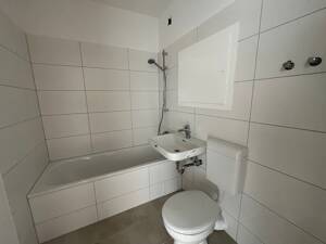 Sommer Special! | Moderne 2-Zimmer Wohnung mit Balkon – 8062 Zwickau – Vorschaubild 5