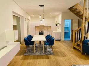 Stilvolles Einfamilienhaus mit gehobener Ausstattung und zwei Innenstellplätzen in attraktiver Wohnlage von Berlin-Buckow – 12349 Berlin – Vorschaubild 4
