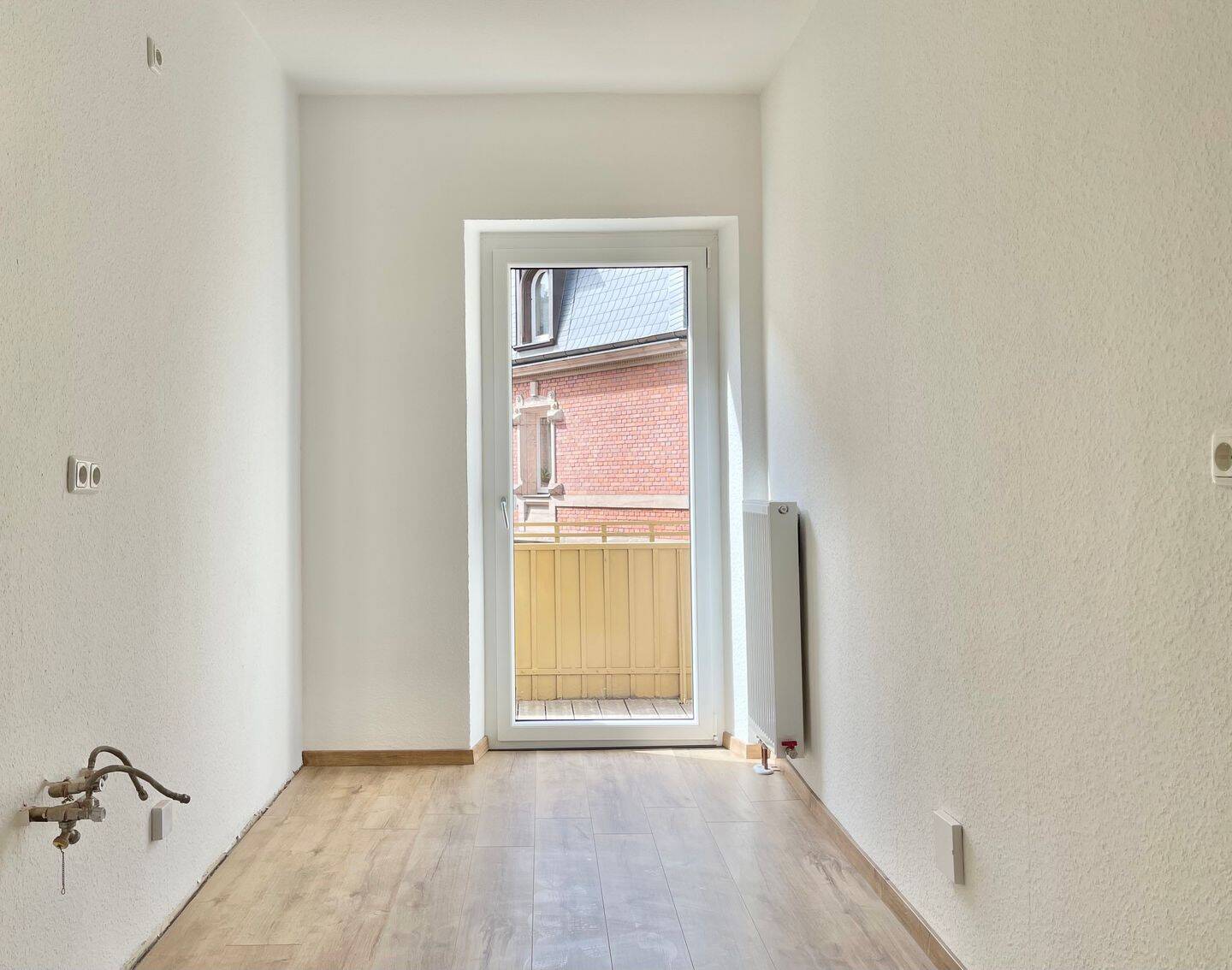 St. Peter ! Charmante moderne 3-ZW, 80 m²,Balkon,neuwertiges Bad, EBK gegen Ablöse, 2.OG ohne Aufzug – Nürnberg – Vorschaubild 4
