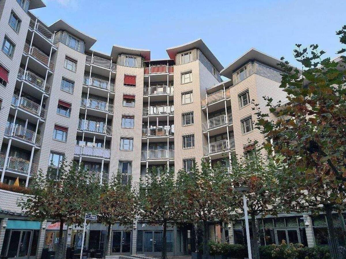 ABC Straße 44-46 - 2,5 Zi.-Whg. - 4. OG - Balkon - 1a Lage - Concierge 7/24 – 20354 Hamburg – Bild 1 von 9