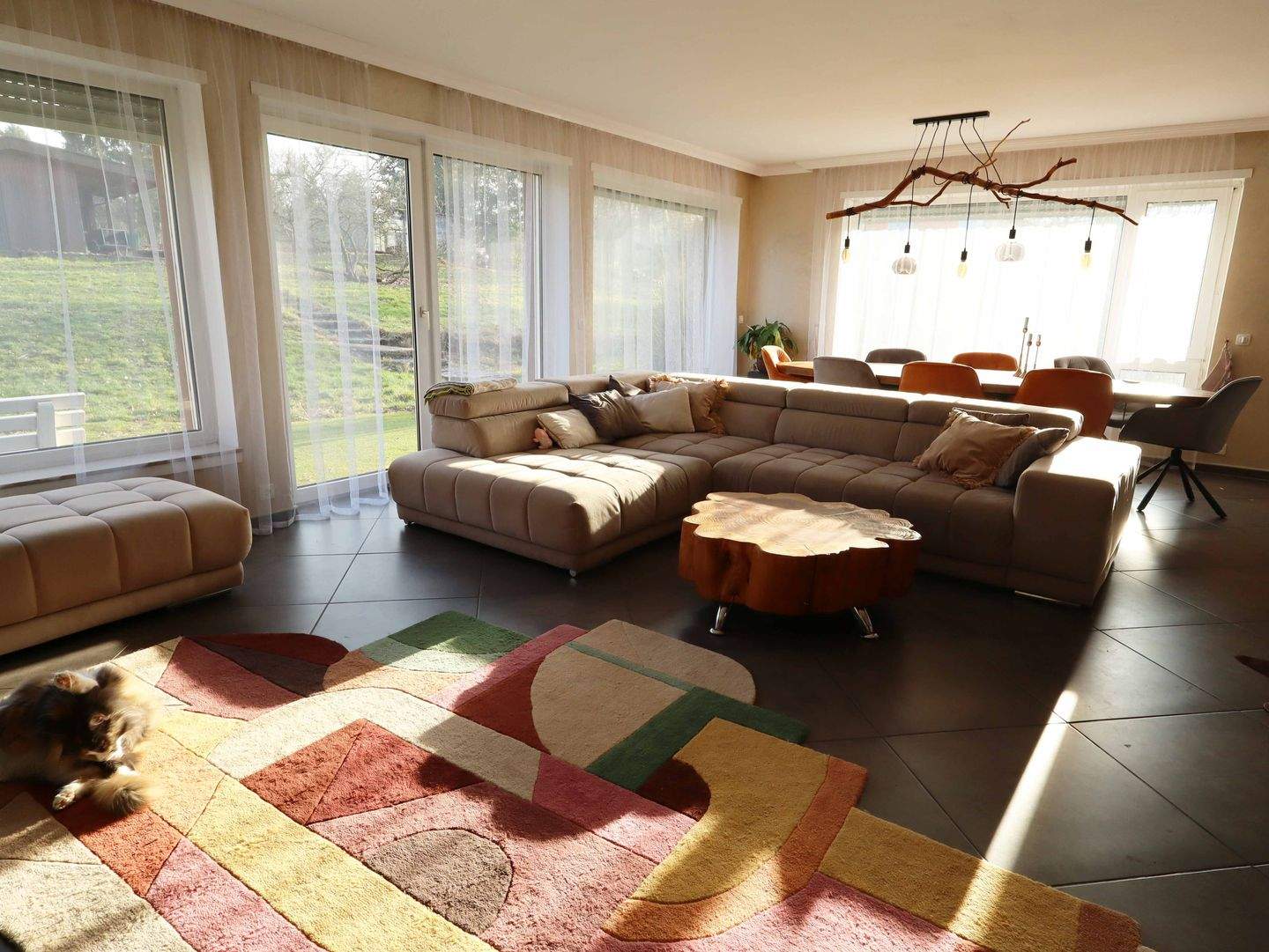 Ihr neues Zuhause: Attraktives Einfamilienhaus mit großem Garten in Saarbrücken-Güdingen – Saarbrücken – Vorschaubild 3