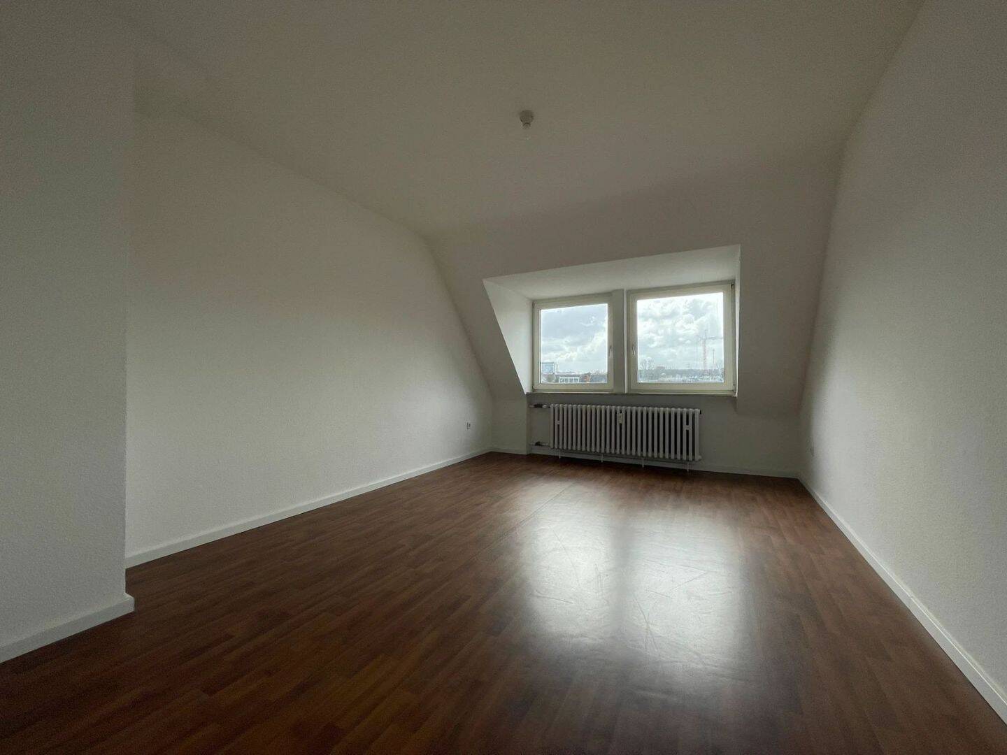 Charmante 2-Zimmer-Wohnung mit Domblick – Köln – Vorschaubild 6