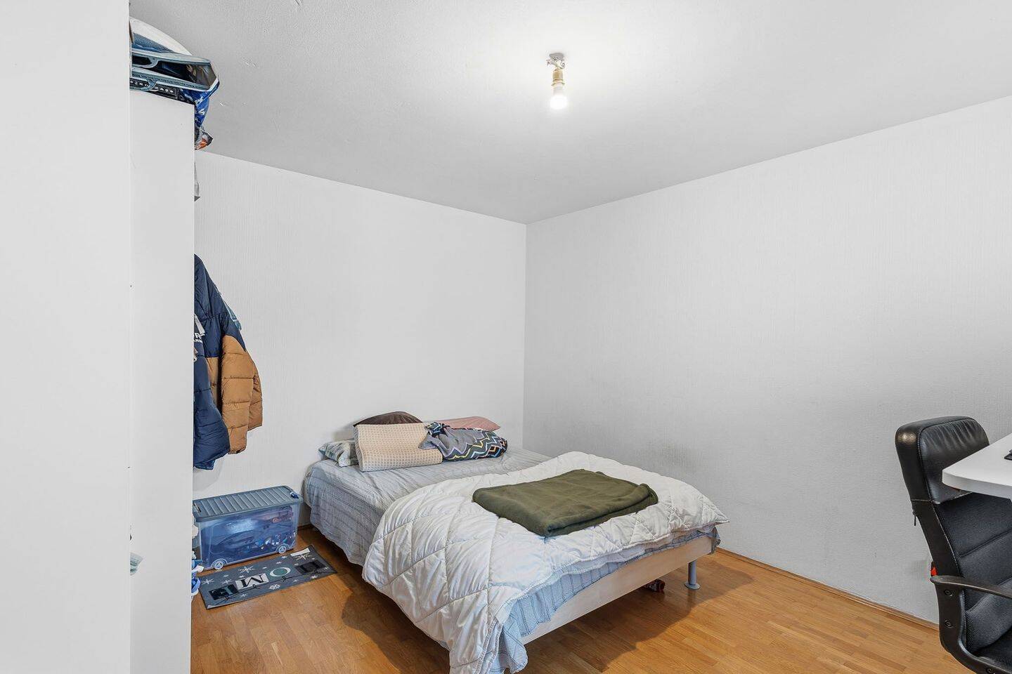 Helle 2 Zi Wohnung, Küche, Balkon, Garage, Stellplatz – Regensburg – Vorschaubild 4