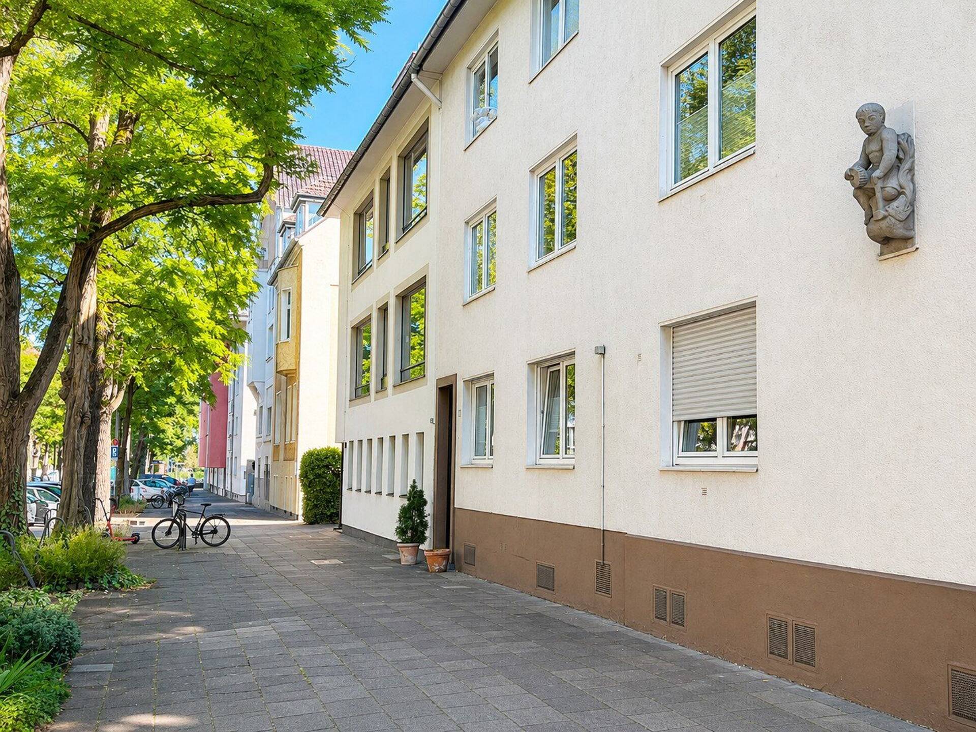 Dachgeschosswohnung in 50668 Köln mit 42 m² kaufen