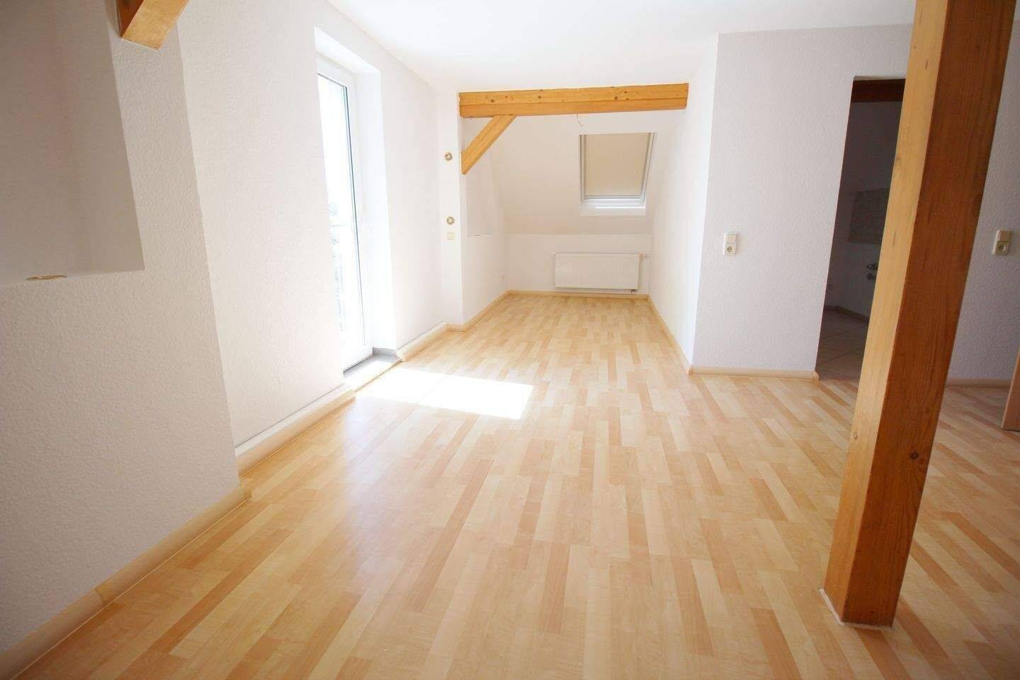 schöne 3-Raum-Wohnung mit Balkon in Mittelbach – Chemnitz – Vorschaubild 3