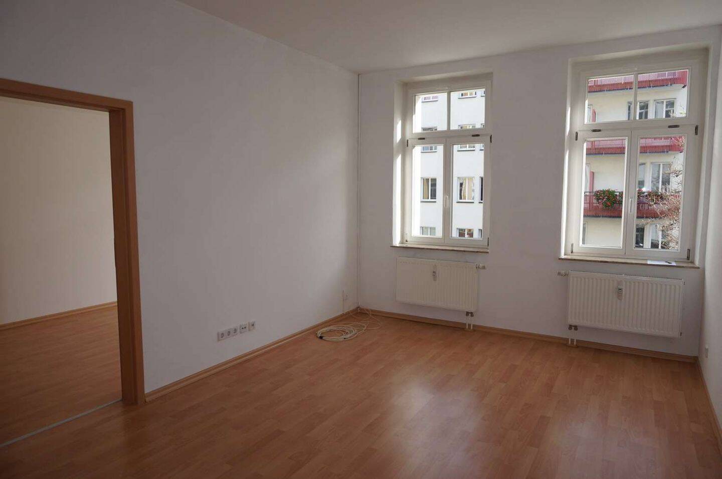 Inkl. EBK !!! FREi ab 1.8.26 - Balkon an der Küche - im 1. OG ! – Chemnitz – Vorschaubild 2