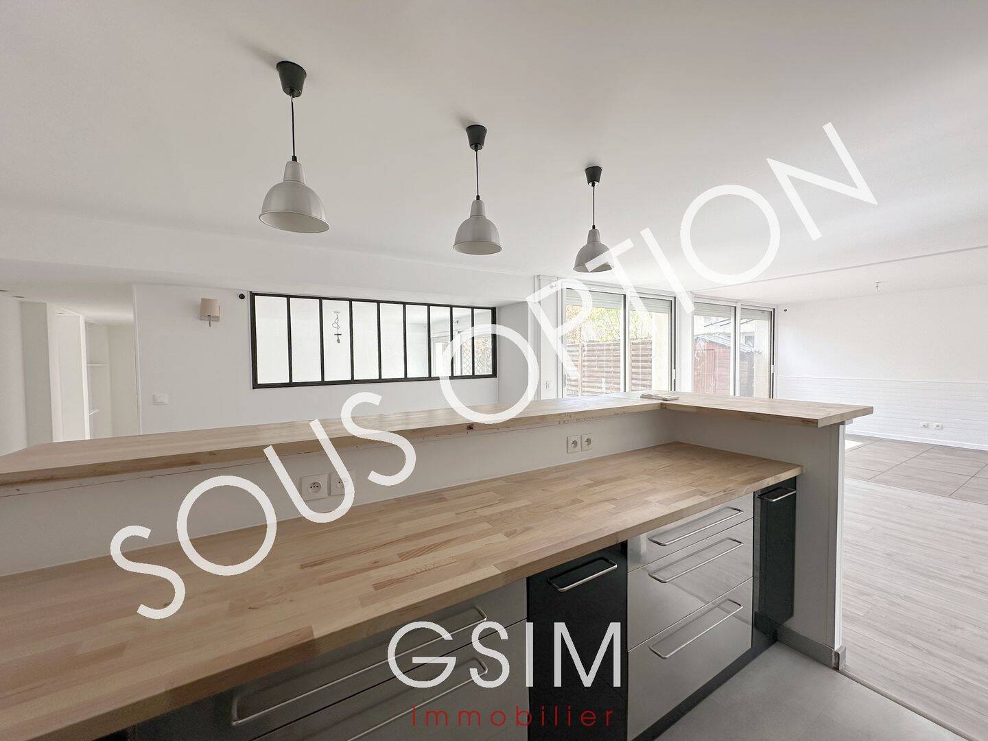 Appartement 4 pièces 107 m² · à Garches · 107 m² · 2 700 €/mois