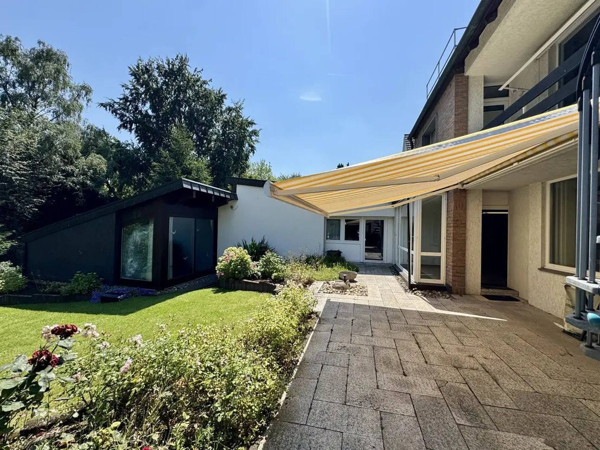 Erdgeschosswohnung in 44795 Bochum mit 166 m² kaufen