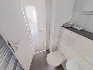 Geräumige 2-Zimmer-Wohnung mit BALKON in Duisburg-Meiderich – 47137 Duisburg – Vorschaubild 8