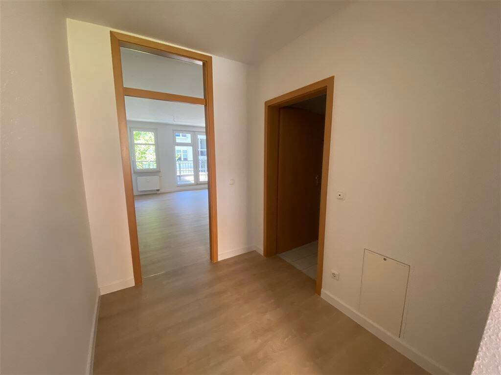 Erfurt* Karree am Südpark* renovierte große 1 Zimmer-Wohnung mit Balkon* sep. Küche* Wannenbad* – Erfurt – Vorschaubild 6
