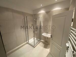 **Modernisierte 3-Zimmer-Erdgeschosswohnung mit Balkon, Stellplatz und eigenem Gartenanteil** – 1257 Dresden – Vorschaubild 9