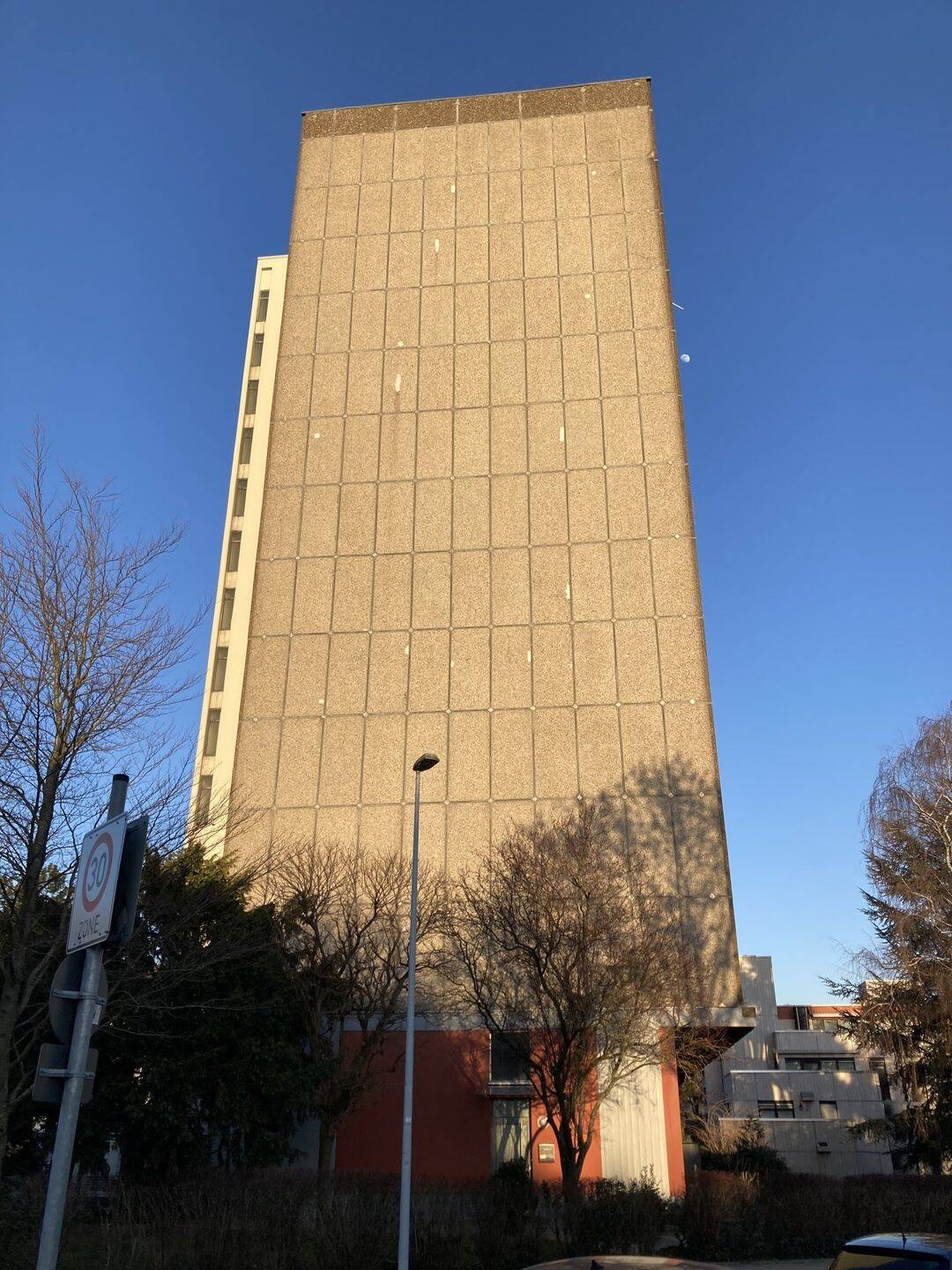 Zwangsversteigerung*Provisionsfrei für Erwerber* 3-Zimmer-Eigentumswohnung mit Balkon bzw. Loggia, Aufzug+Kellerraum – Aachen – Vorschaubild 3