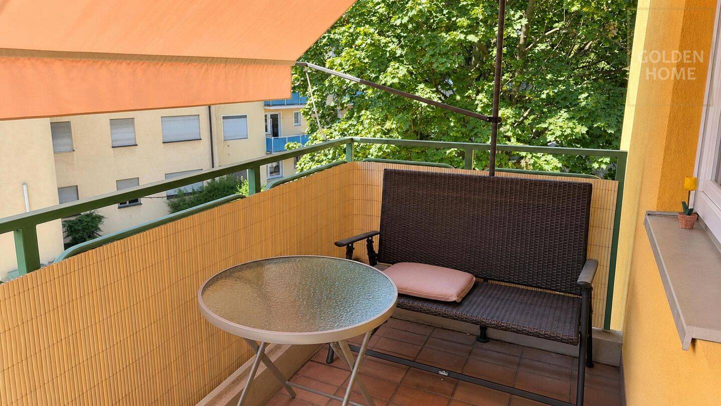 Gepflegte 2-Zimmer-Wohnung mit Balkon, Einbauküche & optionalem Tiefgaragenstellplatz – Nürnberg – Vorschaubild 2