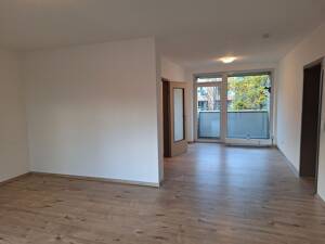 Lichtdurchflutete 3-Zimmer-Wohnung mit 2 Balkonen in Erlangen – 91056 Erlangen – Vorschaubild 3