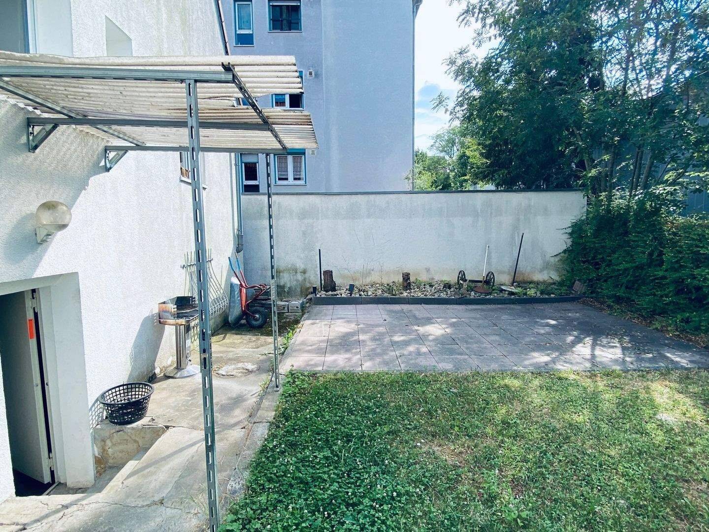 Charmantes Einfamilienhaus in Waiblingen mit 5 Zimmern und großem Potenzial – Waiblingen – Vorschaubild 3